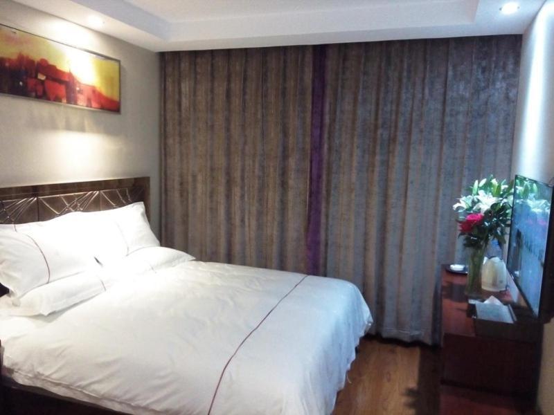 Greentree Inn Geermu Walking Street Business Hotel Golmud Luaran gambar