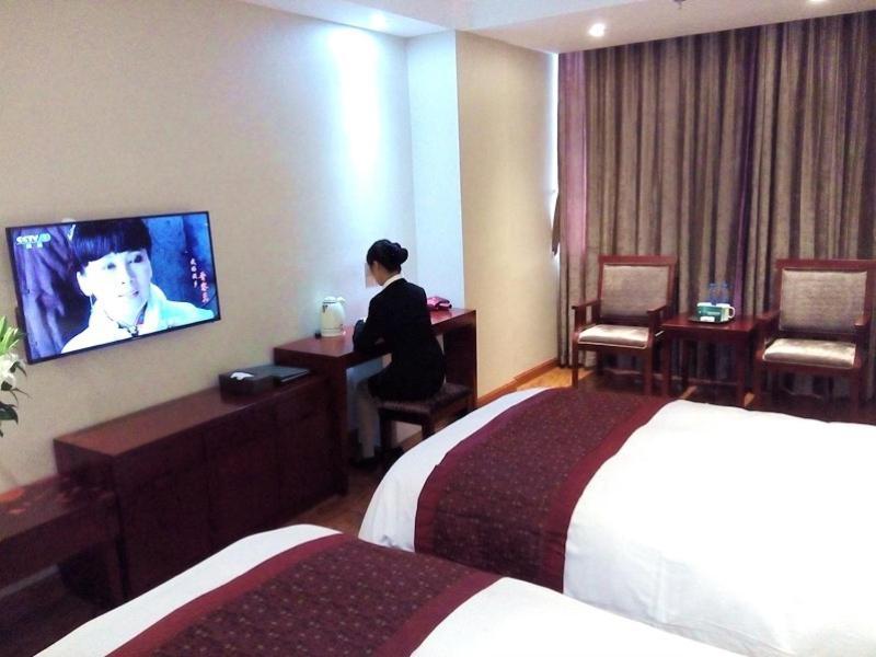 Greentree Inn Geermu Walking Street Business Hotel Golmud Luaran gambar
