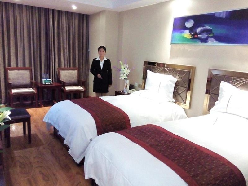Greentree Inn Geermu Walking Street Business Hotel Golmud Luaran gambar