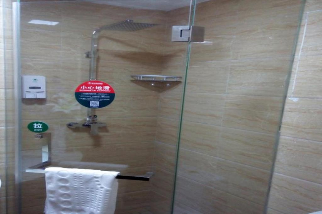 Greentree Inn Geermu Walking Street Business Hotel Golmud Luaran gambar