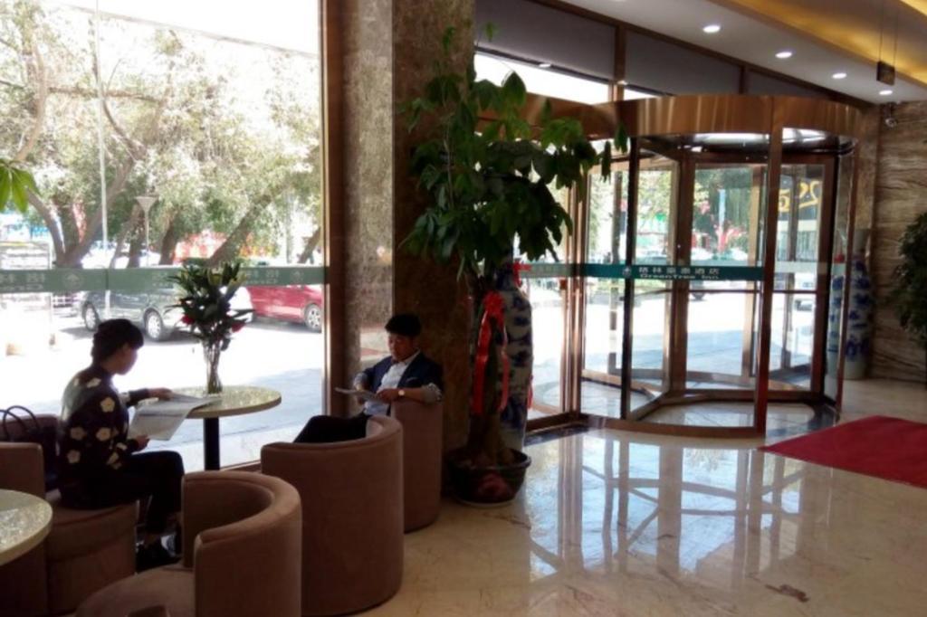 Greentree Inn Geermu Walking Street Business Hotel Golmud Luaran gambar