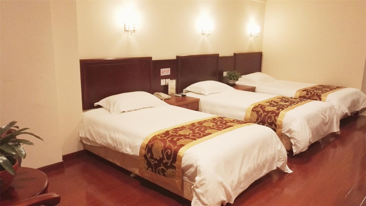 Greentree Inn Geermu Walking Street Business Hotel Golmud Luaran gambar