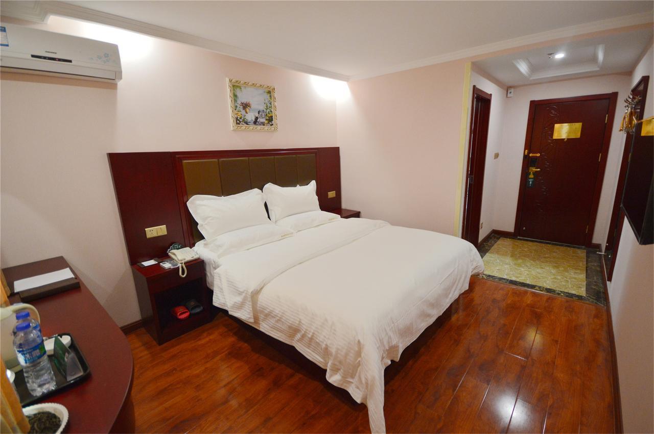 Greentree Inn Geermu Walking Street Business Hotel Golmud Luaran gambar