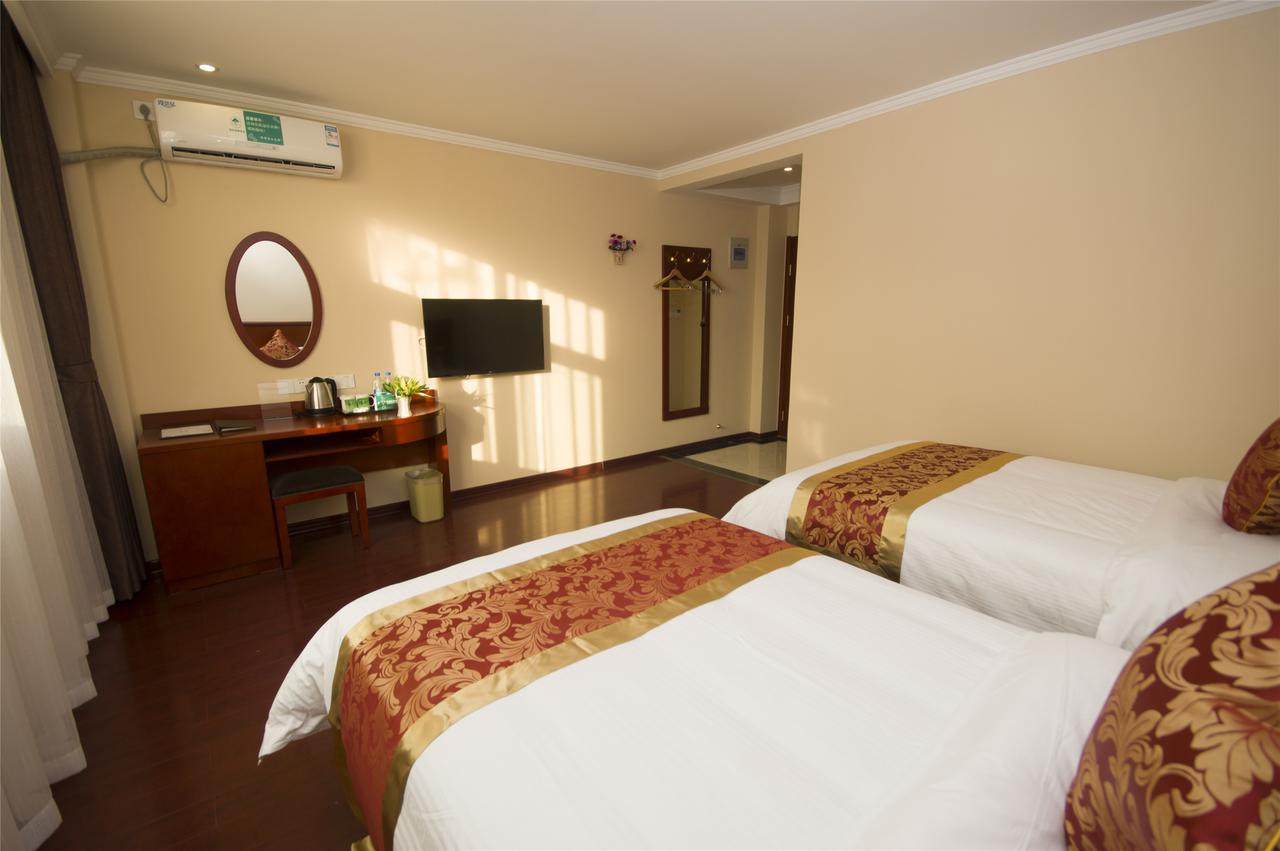 Greentree Inn Geermu Walking Street Business Hotel Golmud Luaran gambar