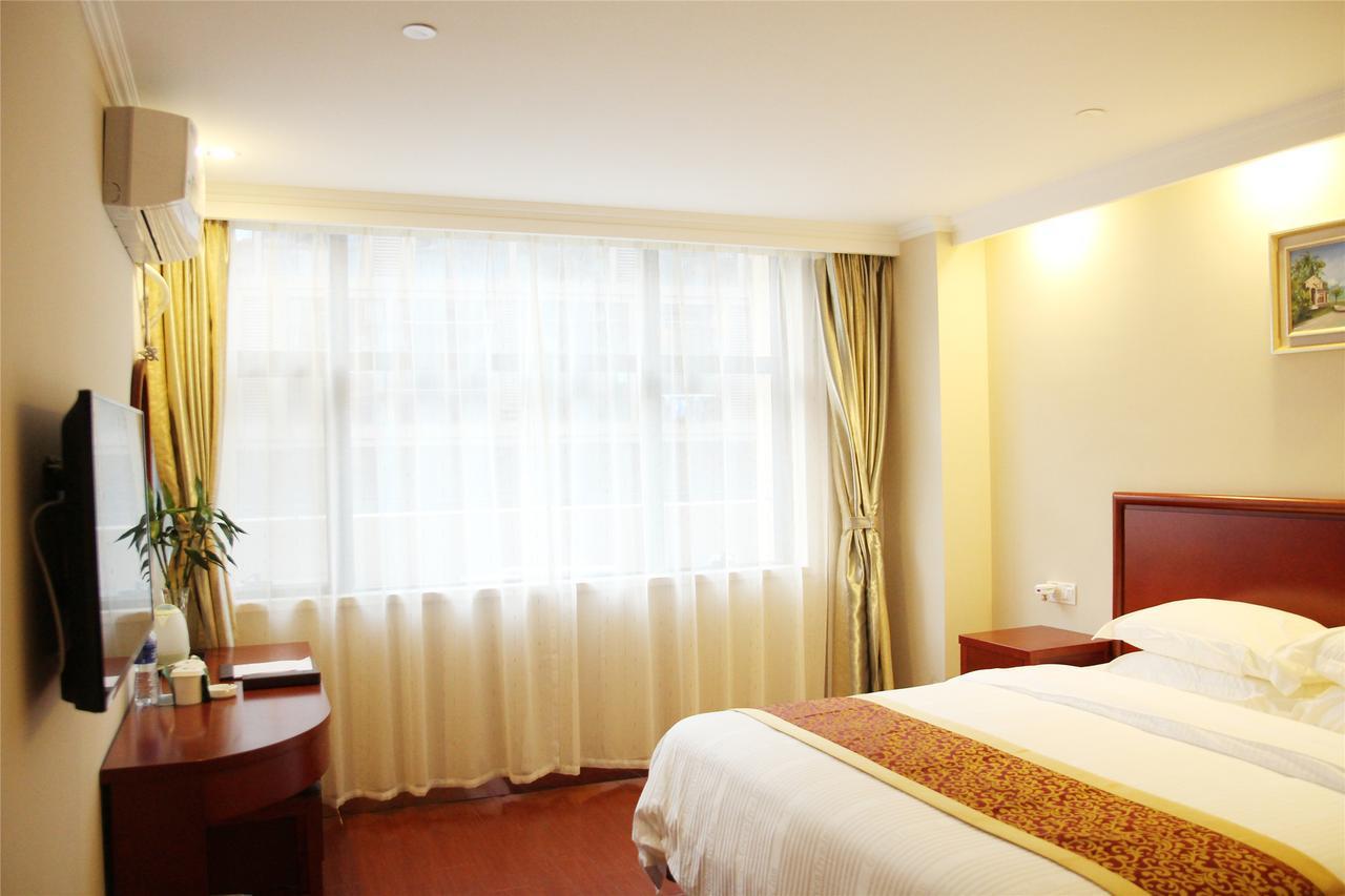 Greentree Inn Geermu Walking Street Business Hotel Golmud Luaran gambar