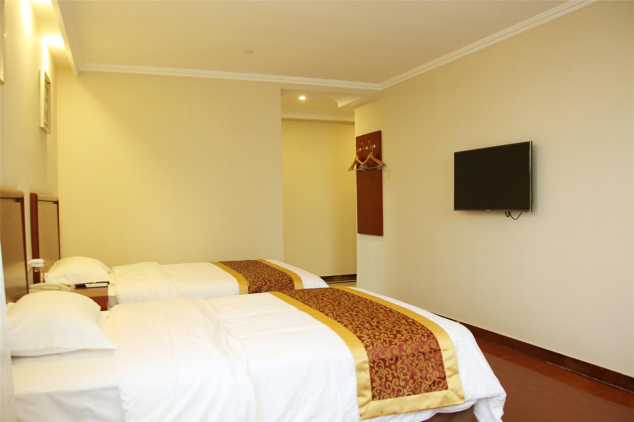 Greentree Inn Geermu Walking Street Business Hotel Golmud Luaran gambar