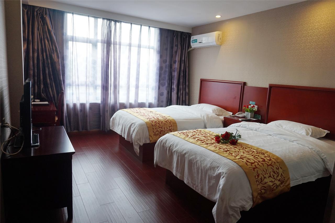 Greentree Inn Geermu Walking Street Business Hotel Golmud Luaran gambar